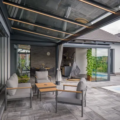 Obrázek č. 6 pro 'Rohová prosklená pergola s integrovanými markýzami'