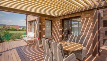 Lamelová pergola s "rodokmenem"